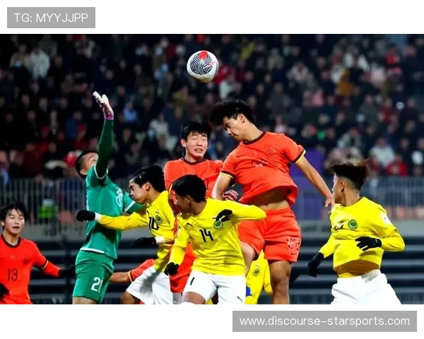 中国足球队在世界杯预选赛中逆袭成功 3比1击败对手迎来关键胜利